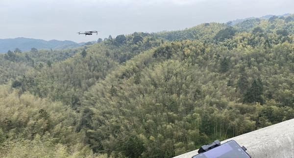 高速路管员巡逻用上千里眼无人机,巡逻效率大大(图2) 高速路管员巡逻用上千里眼无人机,巡逻效率大大(图2)